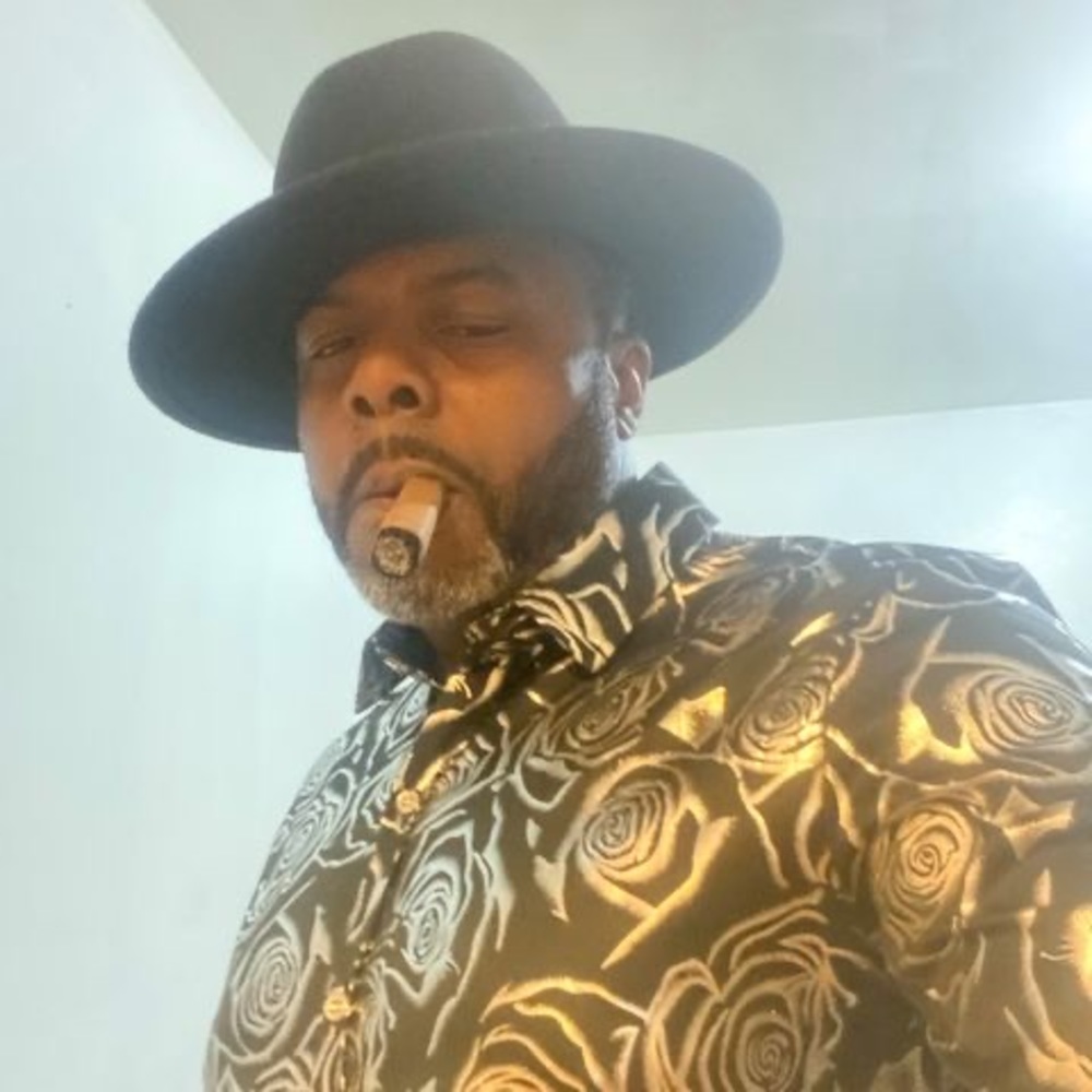 Meet your Posher, Tyronne